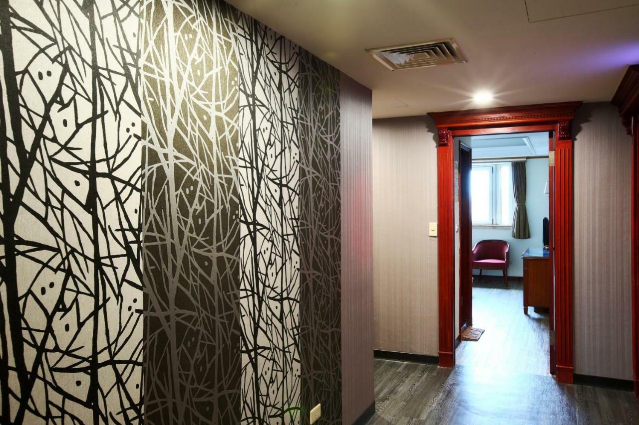 Hua Du Hotel Keelung Exterior foto